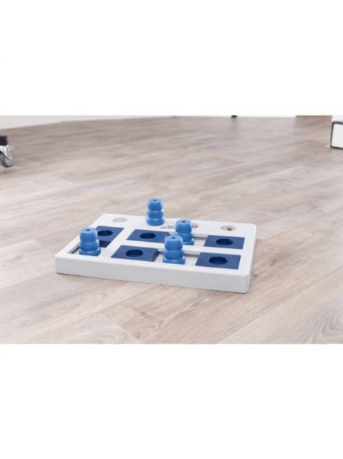 Trixie Chess Strategy Game - stratégiai játék (level 2) kutyák részére (40x10x27cm)