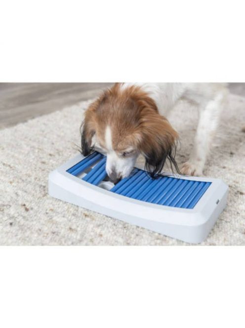 Trixie Dog Activity Rod Board - stratégiai játék (level 1) kutyák részére (35x19,5cm)